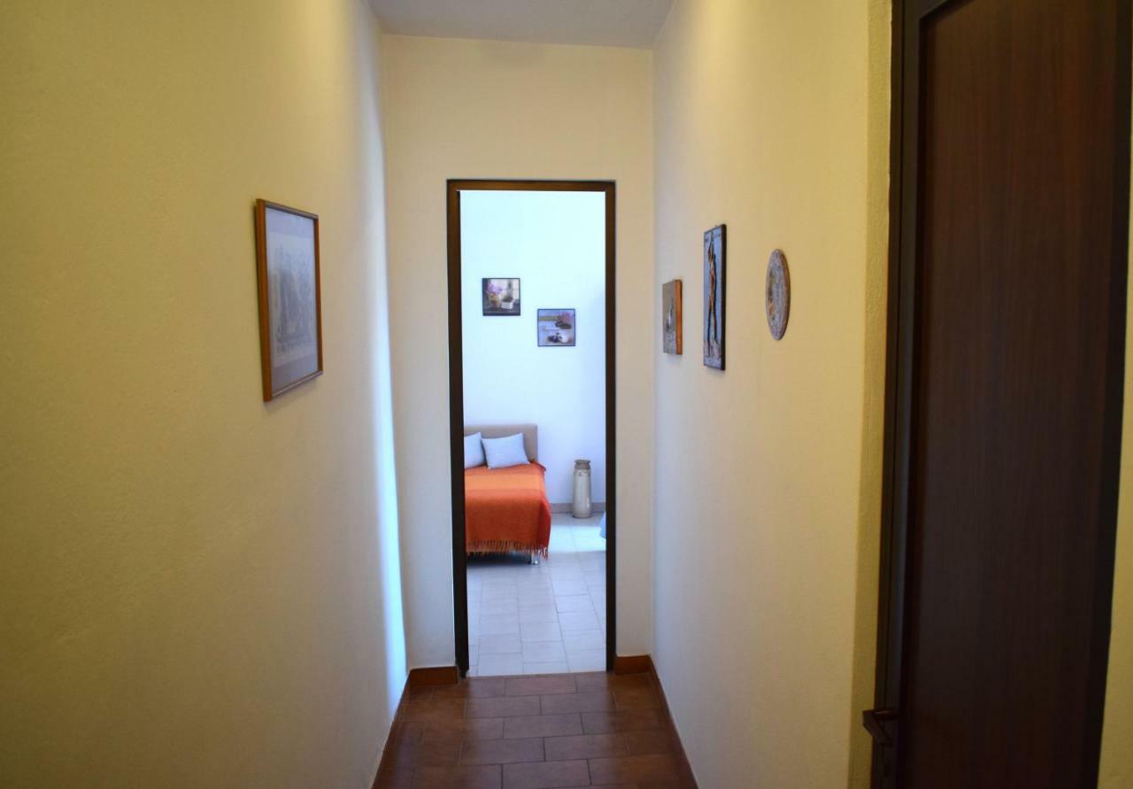 Violet Bedroom And Apartment Spáta Exterior foto